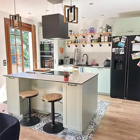 Bioty Chill & Bed & Breakfast 4*